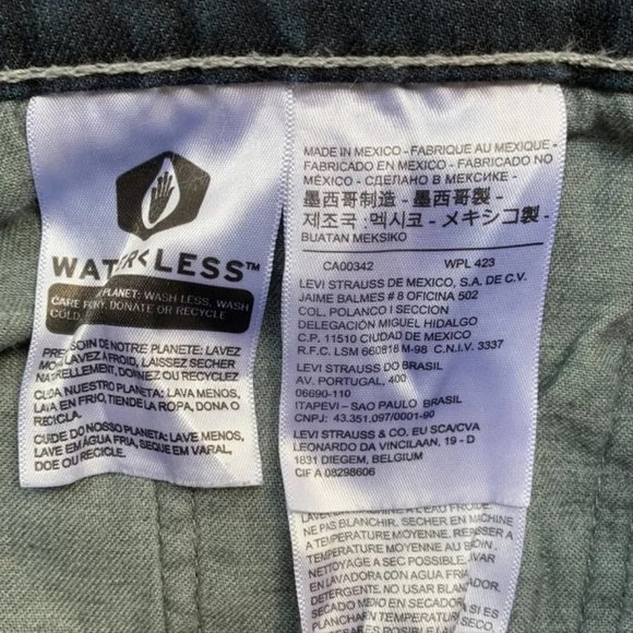 Levi's 505 Straight Fit Jeans. Size: 33 Waist - 32 Length. Colour: dark blue - Picture 5 of 5